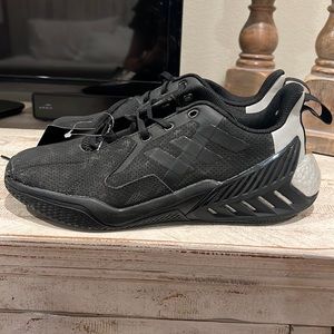 Adidas black tennis shoes. Size 7